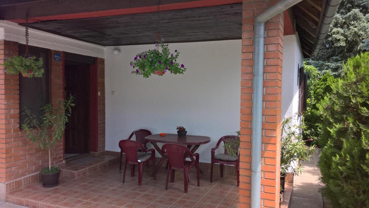 Sobe Rooms Szobak Zimmer Kis Palić المظهر الخارجي الصورة